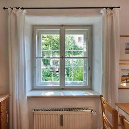 Apartment Am Florianiplatz Mit Terrasse Bad Reichenhall