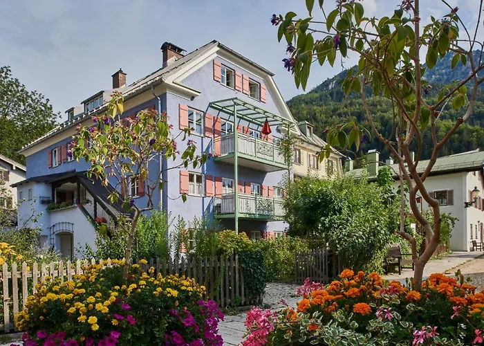 Am Florianiplatz Mit Terrasse Appartement